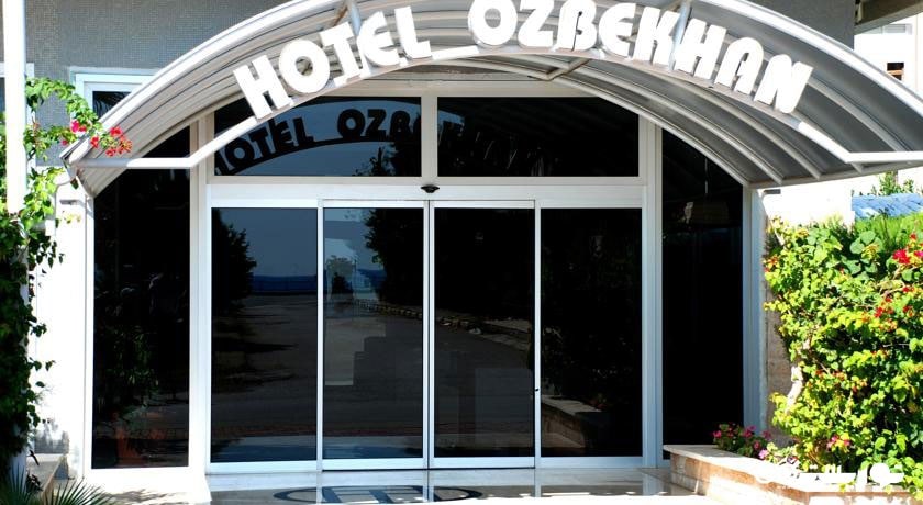 درب ورودی هتل اوزبک هان